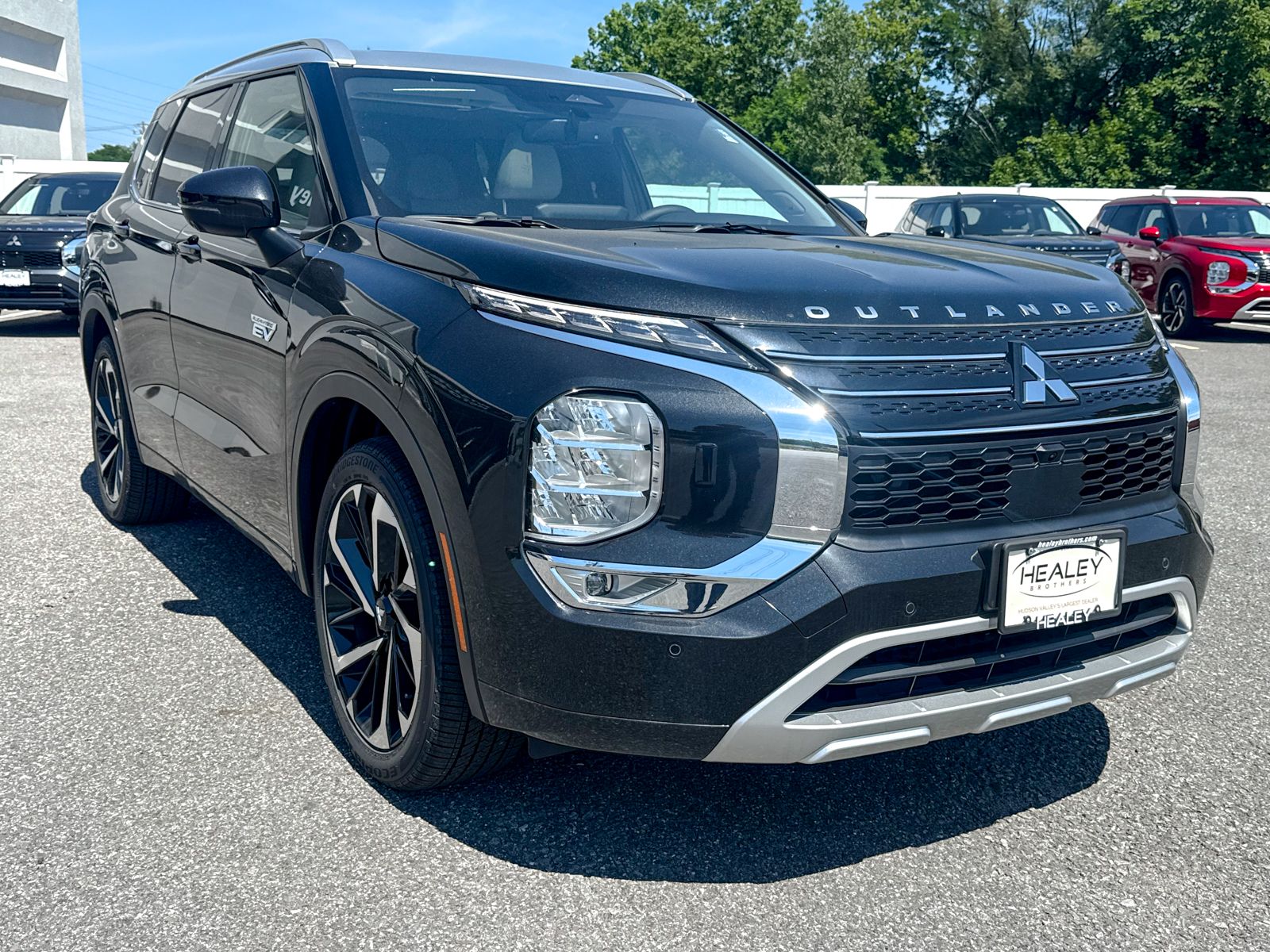 2025 Mitsubishi Outlander Plug-in Hybrid