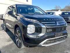 2026 Mitsubishi Outlander SE SUV