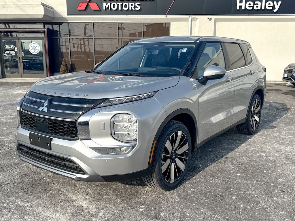 New 2026 Mitsubishi Outlander SE SUV