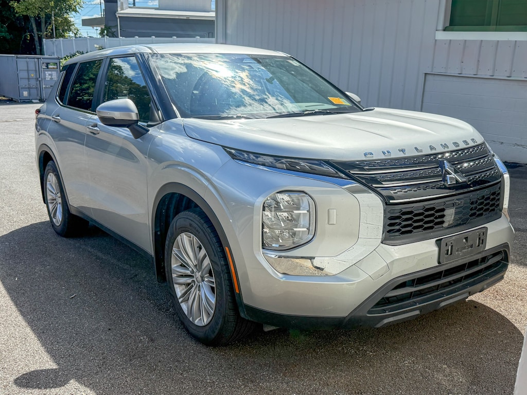 Certified 2023 Mitsubishi Outlander ES SUV