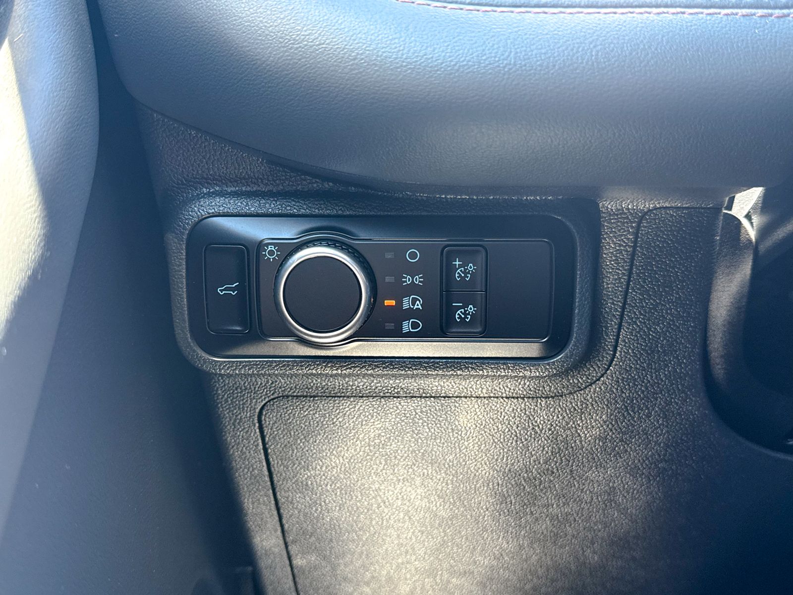 2025 Ford Explorer Active - Photo 42