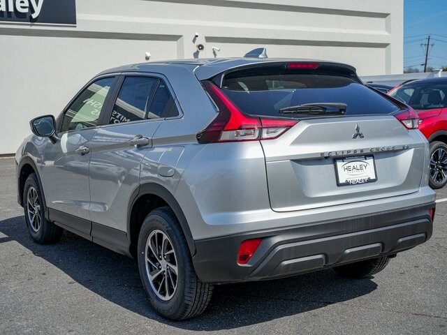 2025 Mitsubishi Eclipse Cross ES photo 2