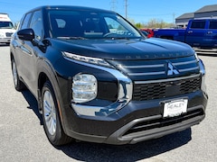 2026 Mitsubishi Outlander ES SUV