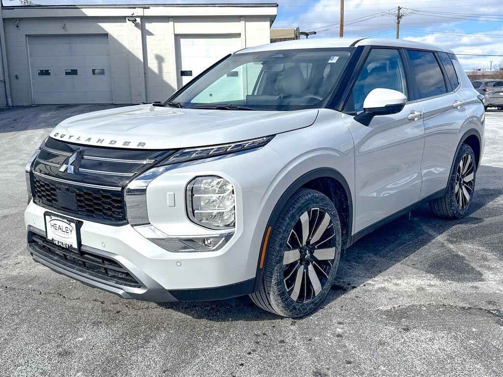 New 2026 Mitsubishi Outlander SE SUV