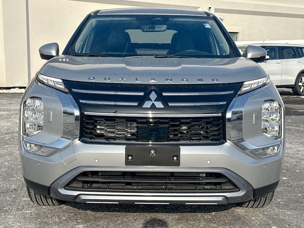 New 2026 Mitsubishi Outlander SE SUV