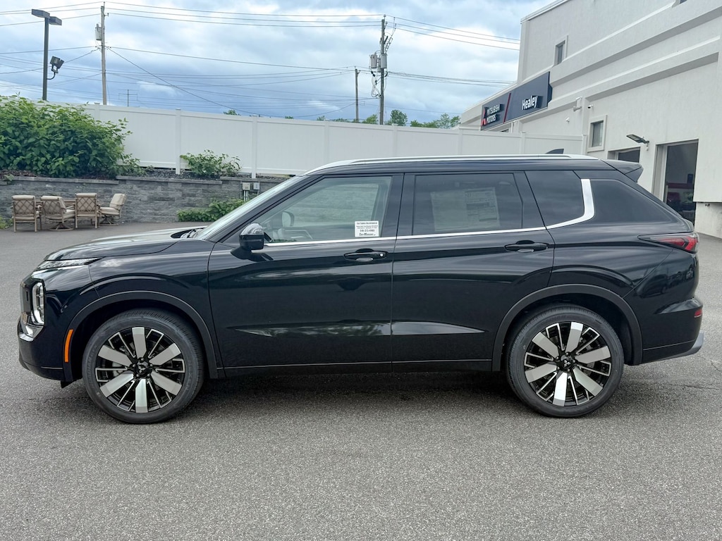 New 2026 Mitsubishi Outlander SUV