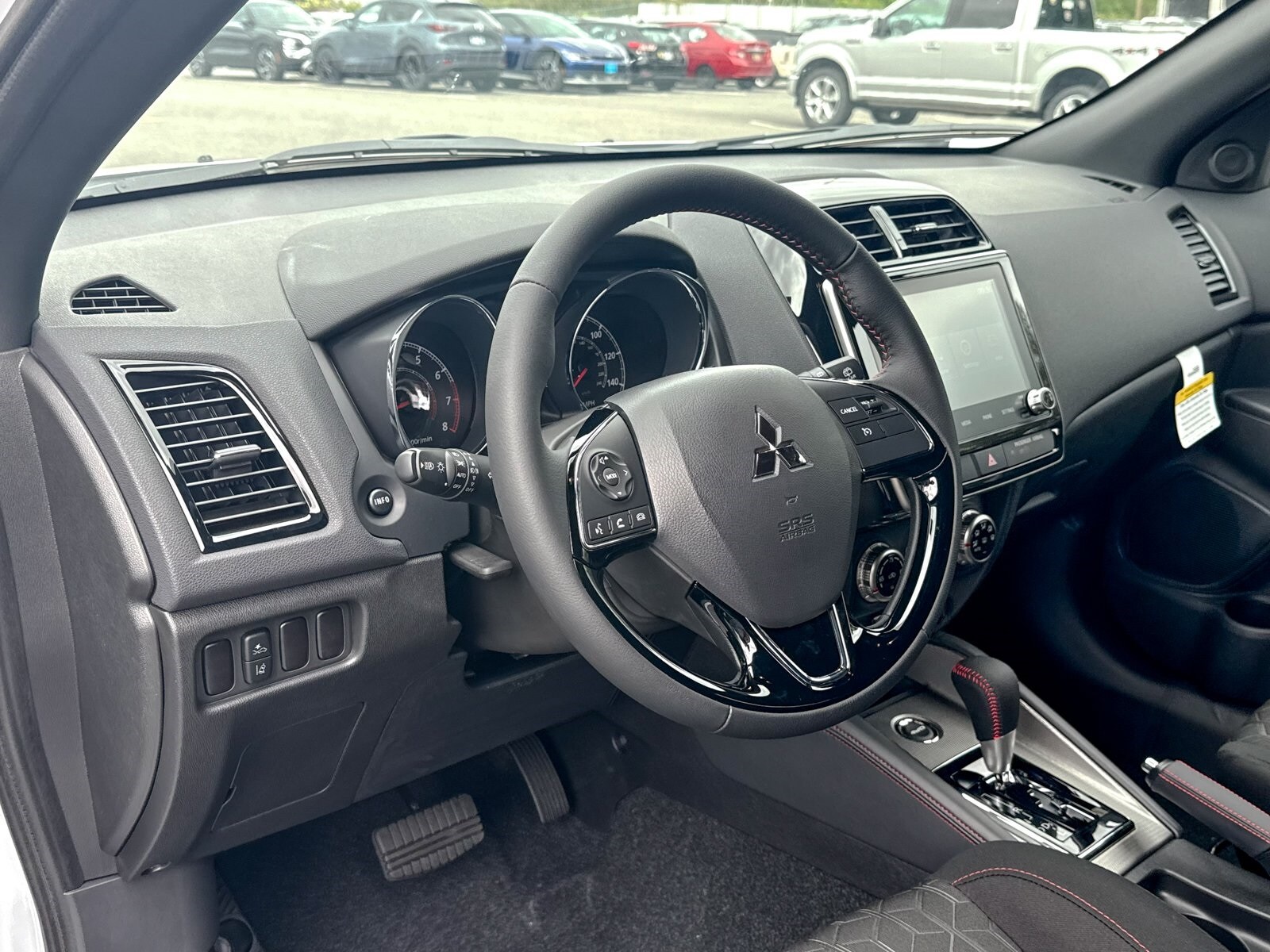 2025 Mitsubishi Outlander Sport ES SE LE photo 3