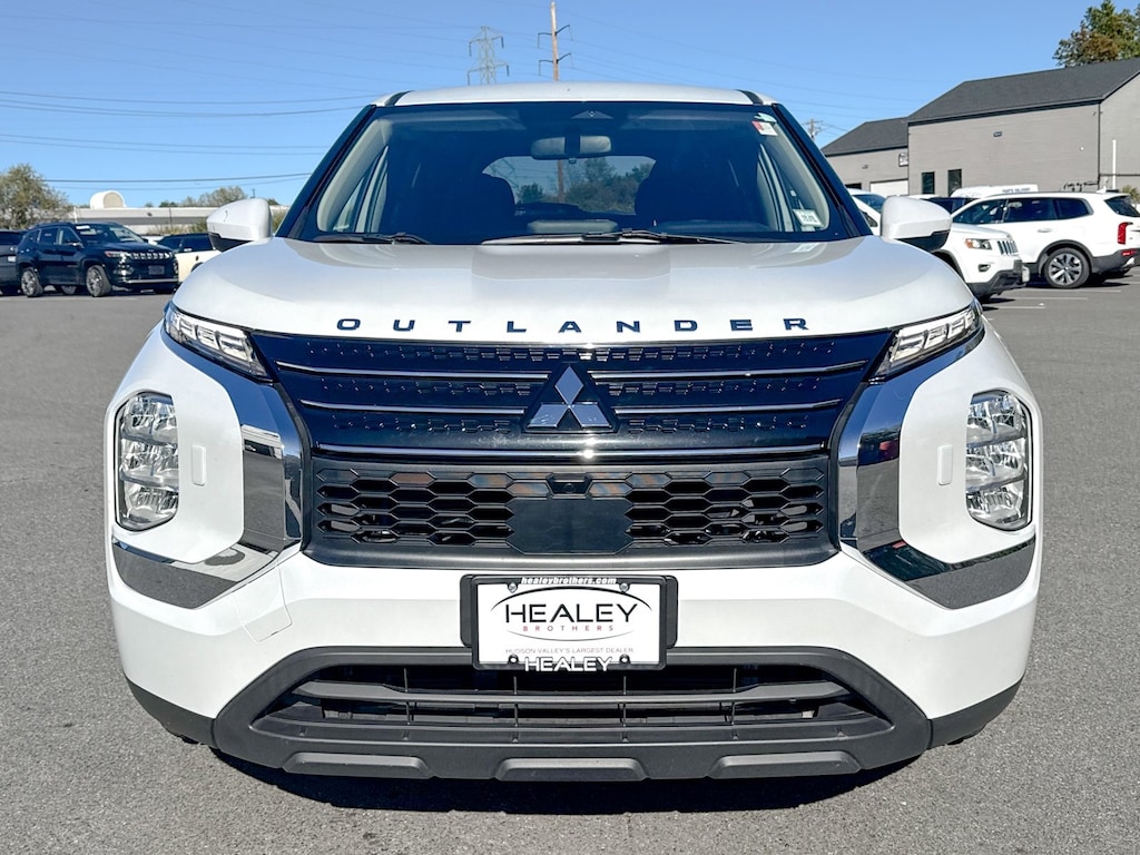 Used 2022 Mitsubishi Outlander ES SUV