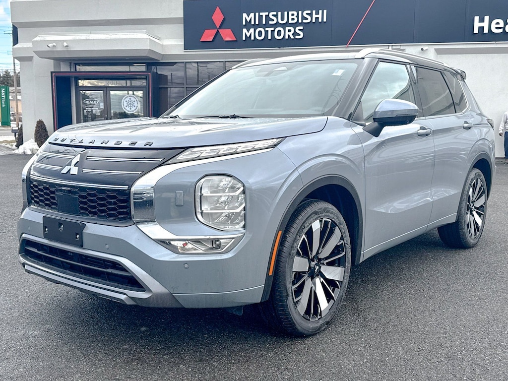 New 2026 Mitsubishi Outlander SEL SUV