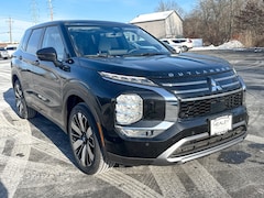 2025 Mitsubishi Outlander SE SUV