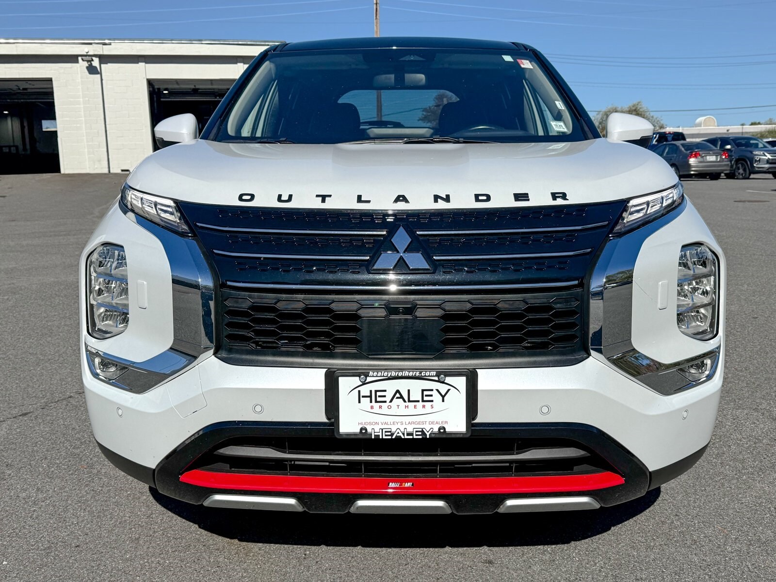 2024 Mitsubishi Outlander PHEV SE Ralliart photo 2