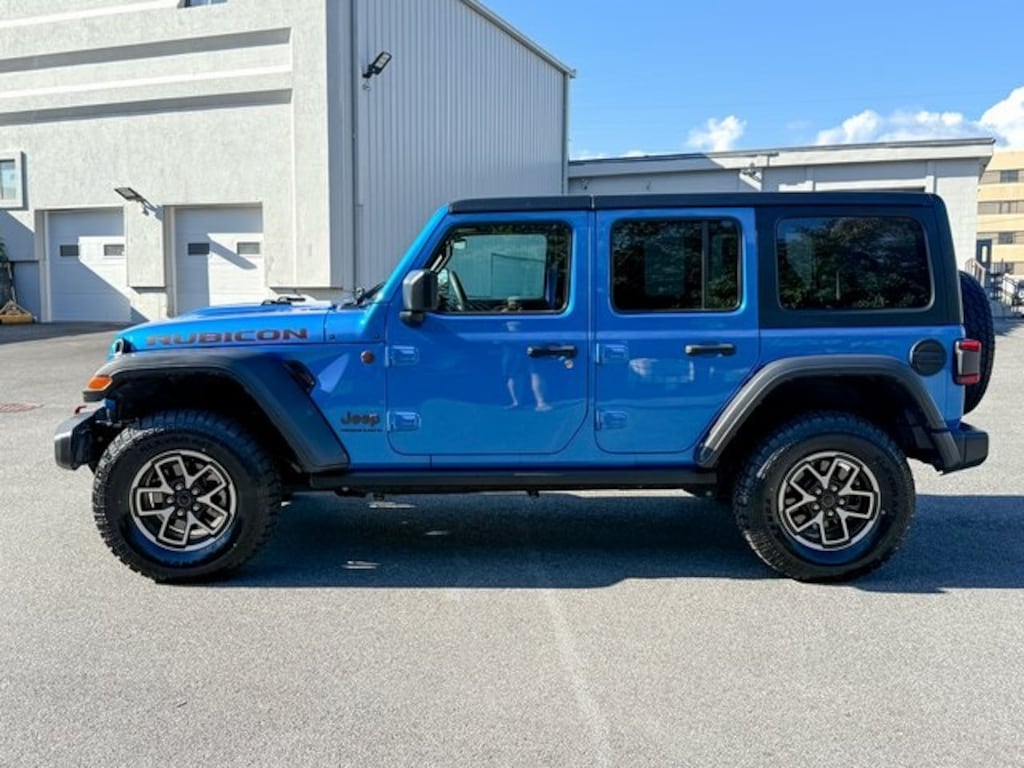 Used 2024 Jeep Wrangler Rubicon SUV