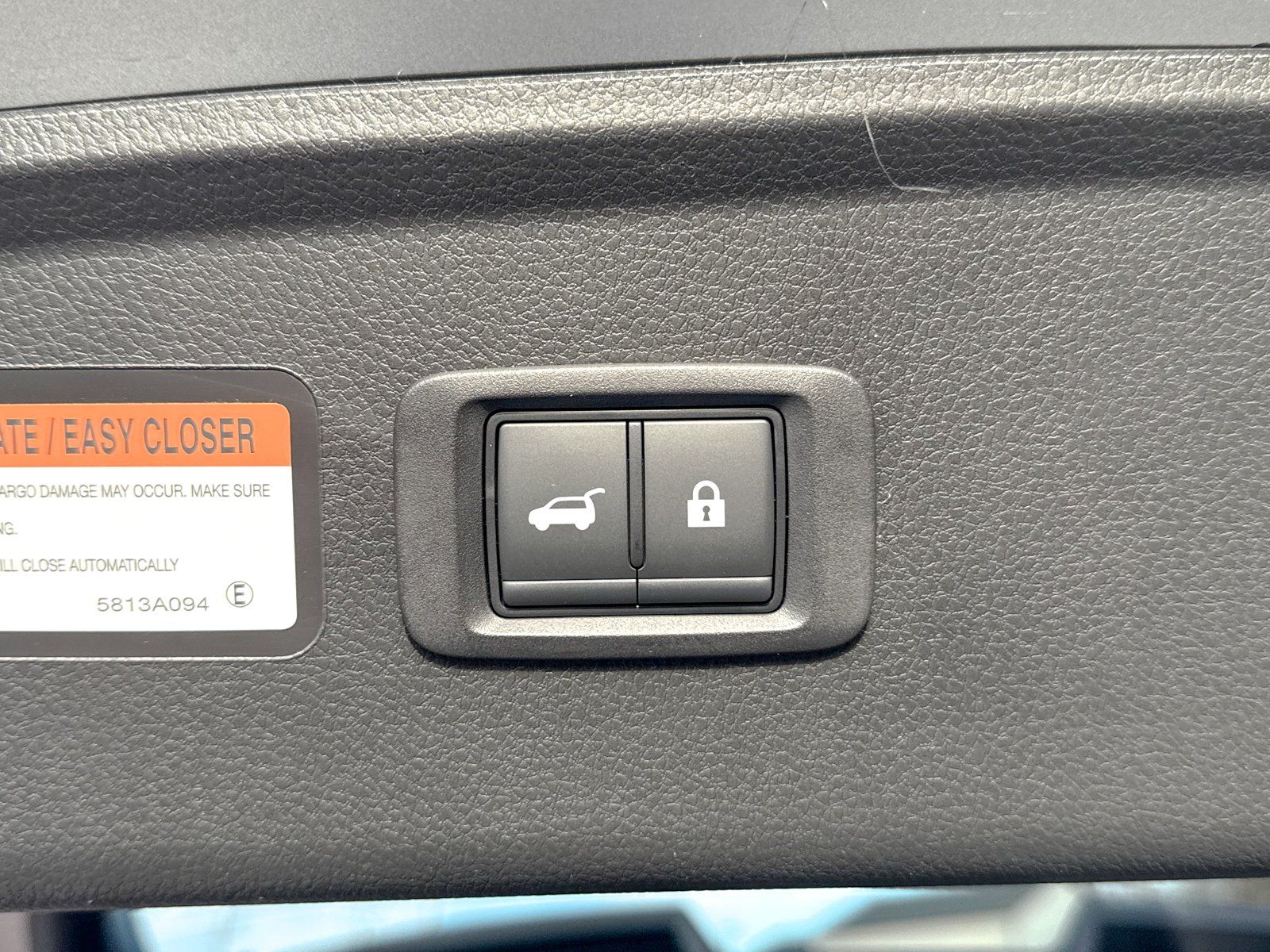 2026 Mitsubishi Eclipse Cross Black Edition - Photo 17