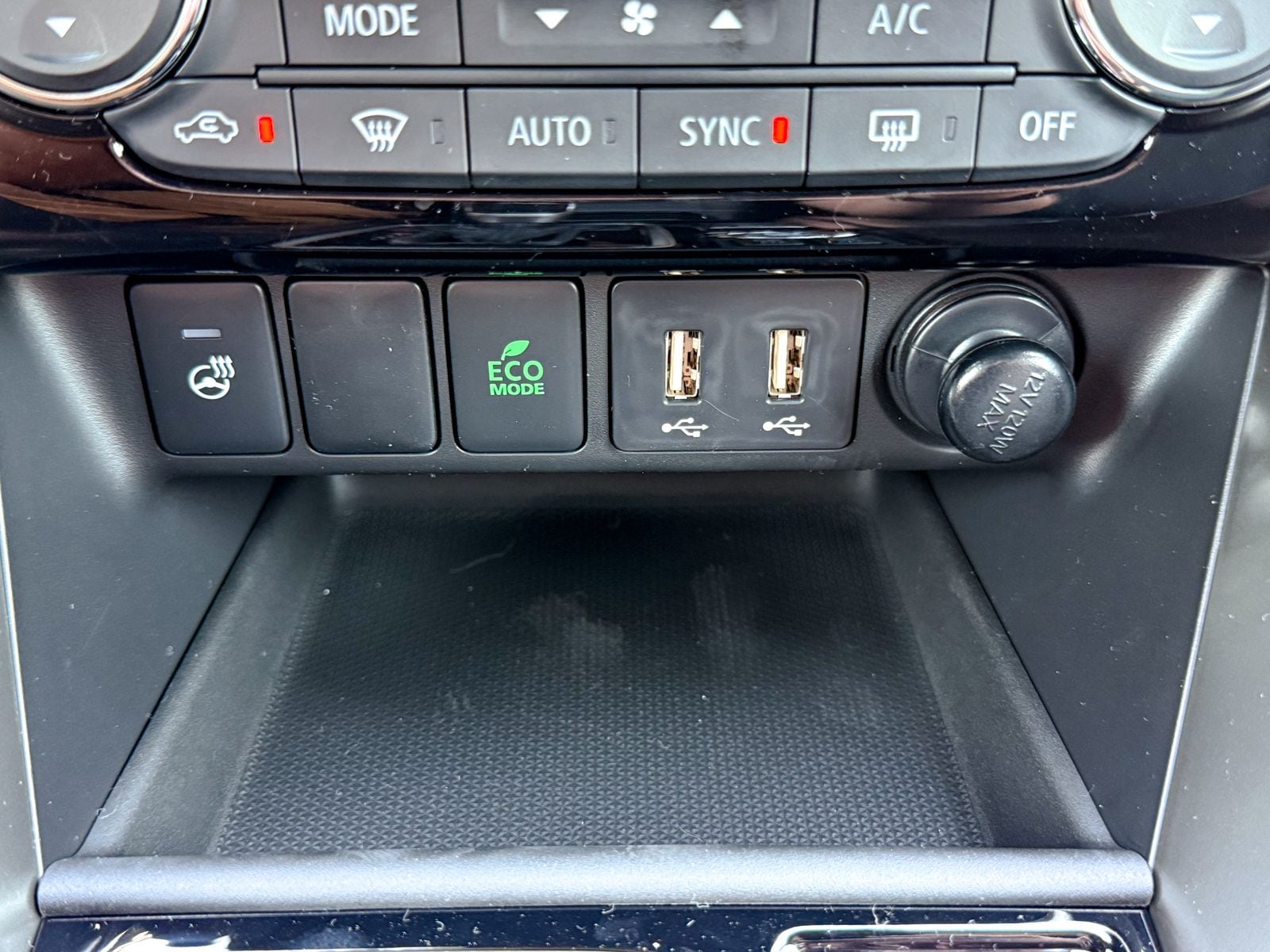 2026 Mitsubishi Eclipse Cross Black Edition - Photo 34