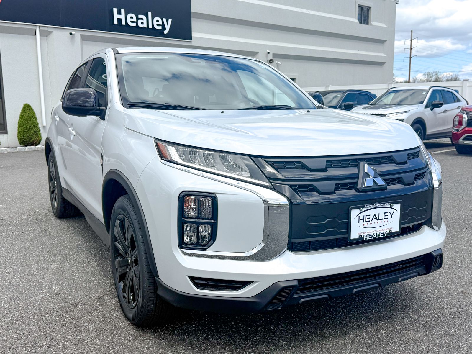 2026 Mitsubishi Outlander Sport 2.0 LE AWC CVT's photo