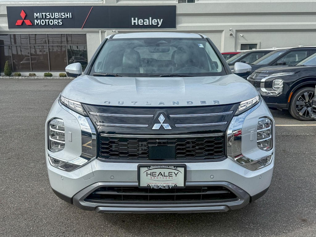 New 2026 Mitsubishi Outlander SE SUV