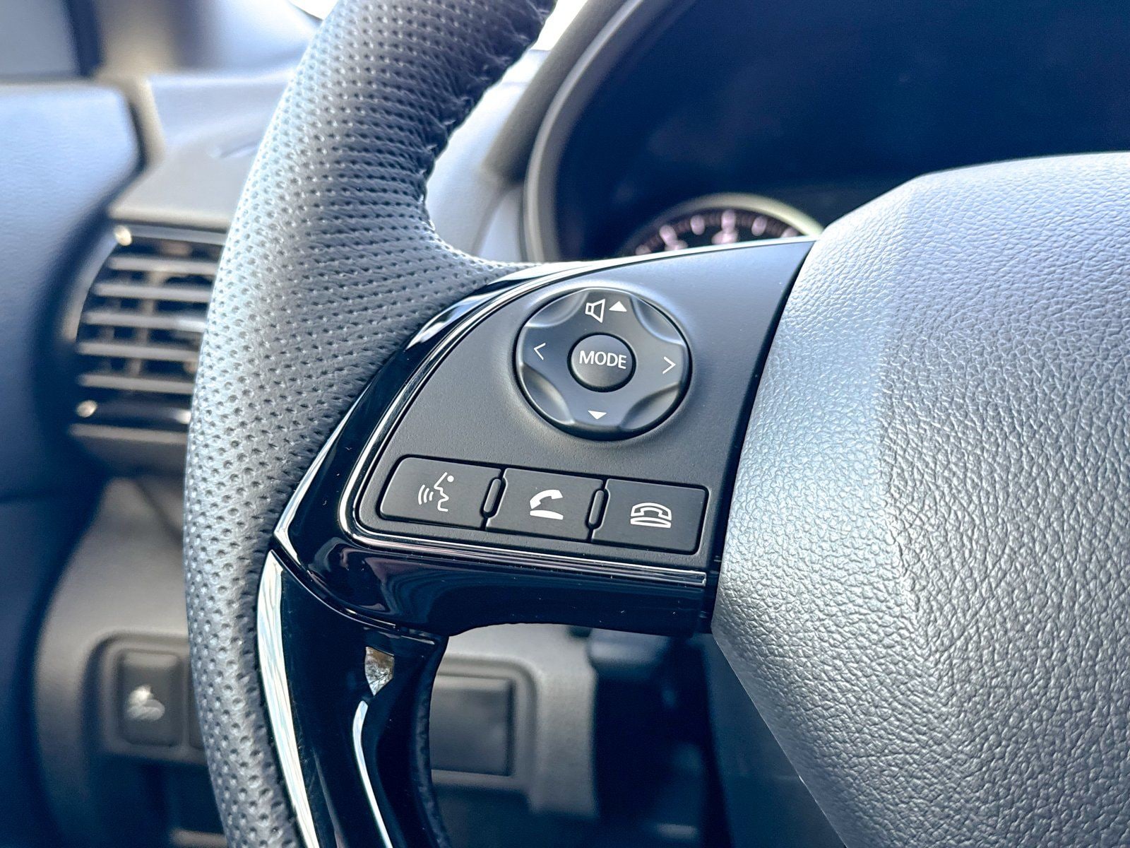 2026 Mitsubishi Eclipse Cross Black Edition - Photo 47