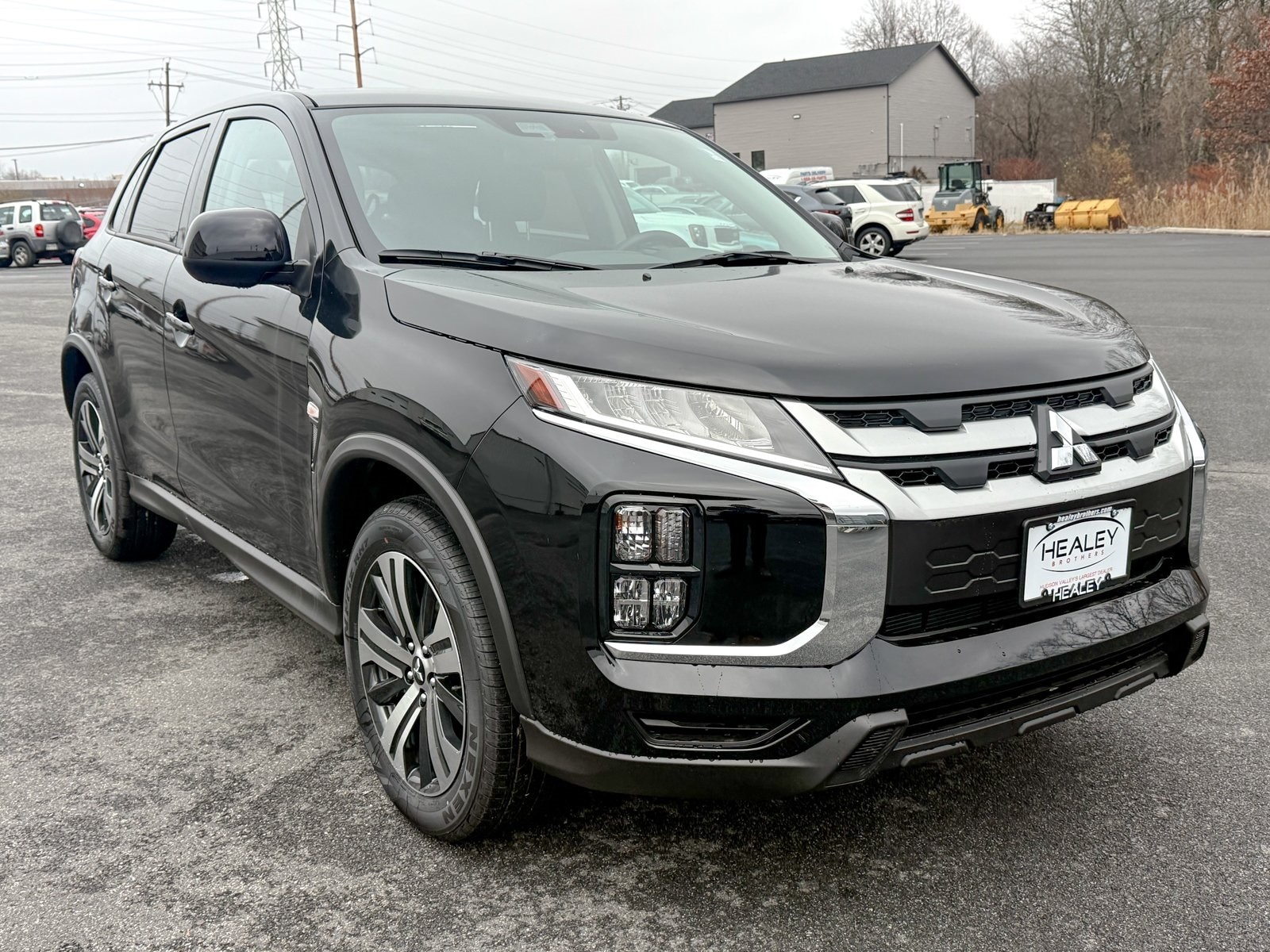 2025 Mitsubishi Outlander Sport ES's photo