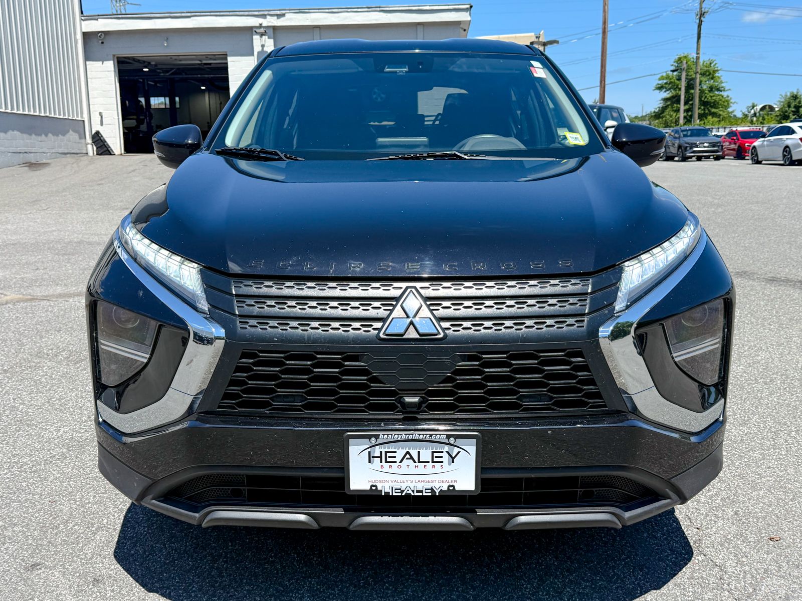 Used 2022 Mitsubishi Eclipse Cross LE with VIN JA4ATVAAXNZ000505 for sale in Middletown, NY