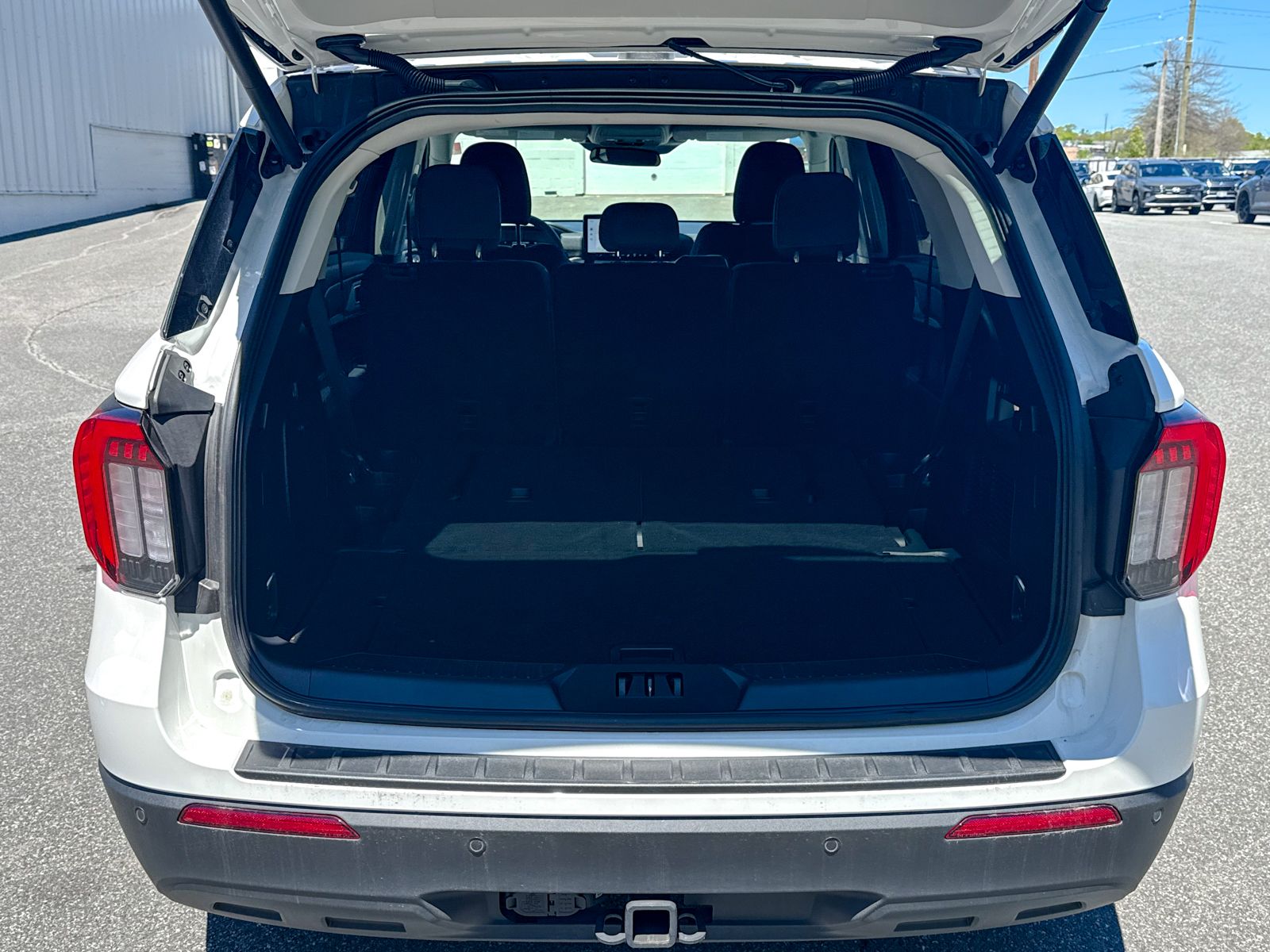 2025 Ford Explorer Active - Photo 13