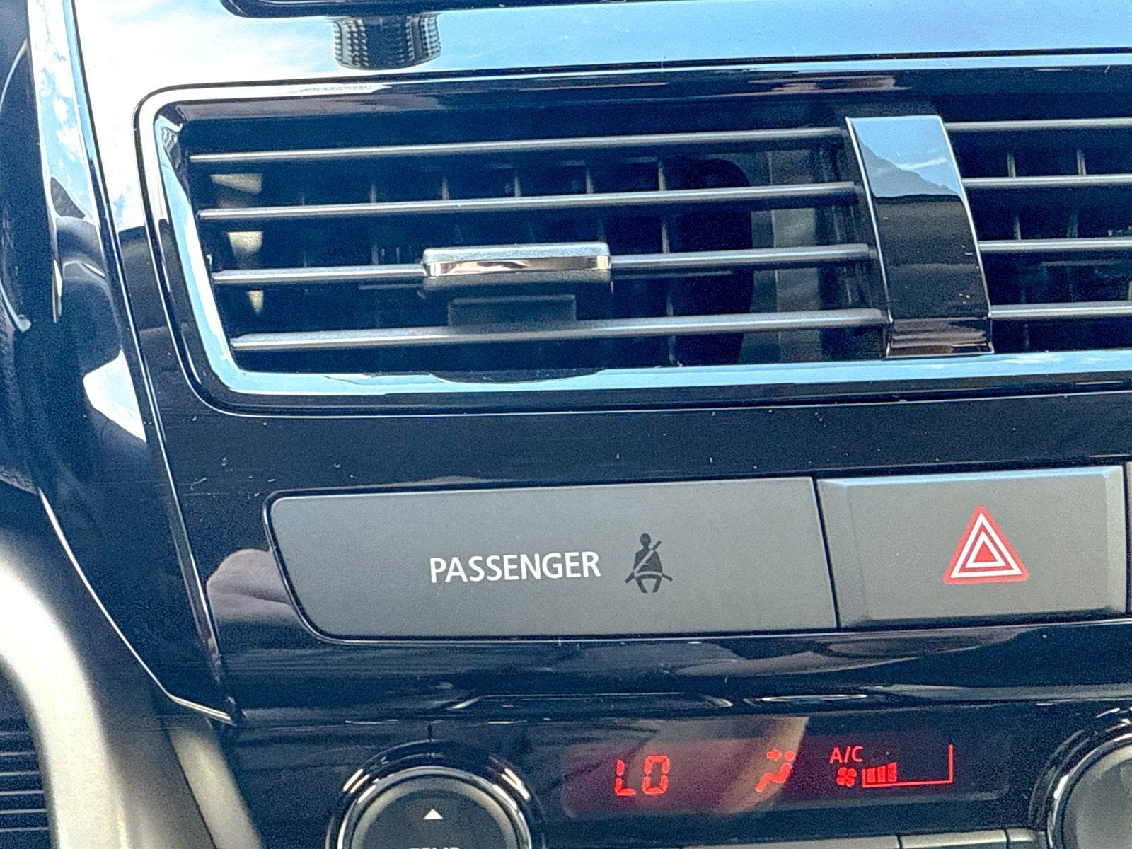 2026 Mitsubishi Eclipse Cross LE - Photo 32