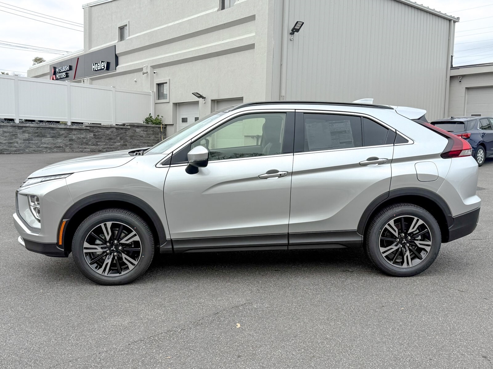 2026 Mitsubishi Eclipse Cross SEL photo 4