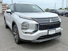 2026 Mitsubishi Outlander SE SUV