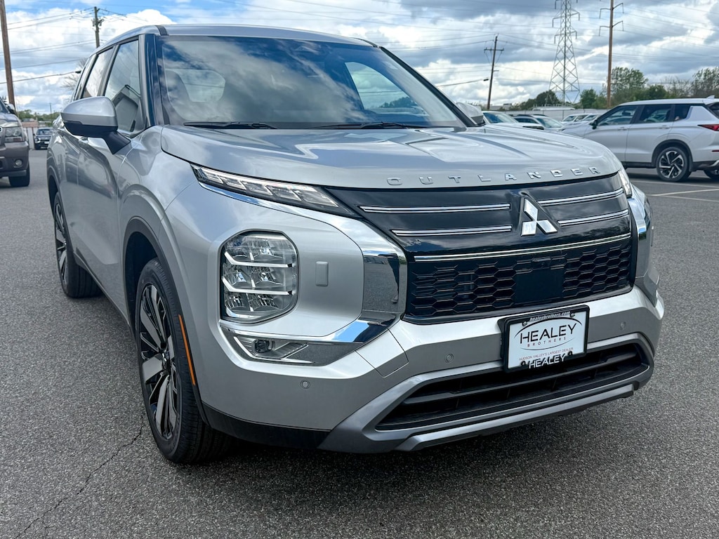 New 2026 Mitsubishi Outlander SE SUV