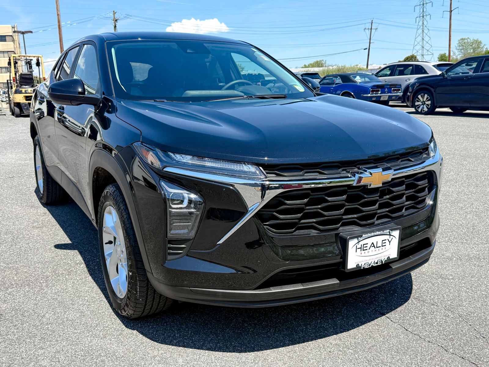2025 Chevrolet Trax LS's photo