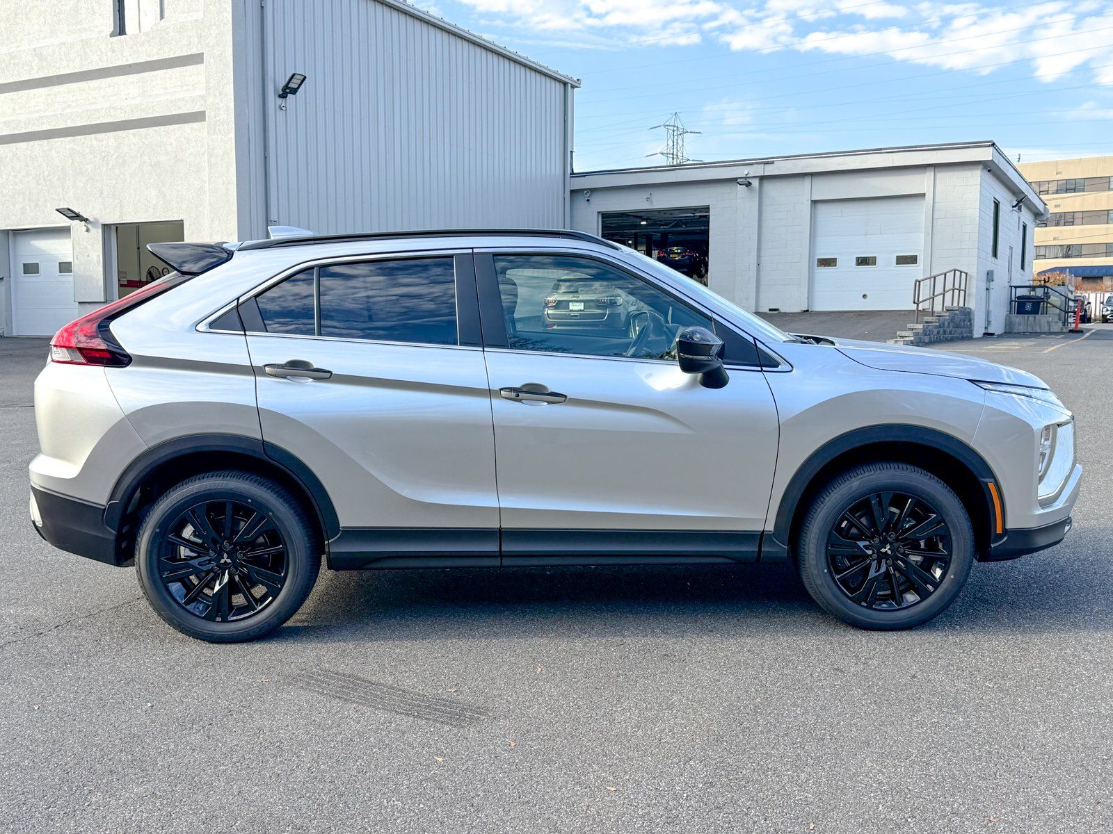 2026 Mitsubishi Eclipse Cross Black Edition - Photo 8