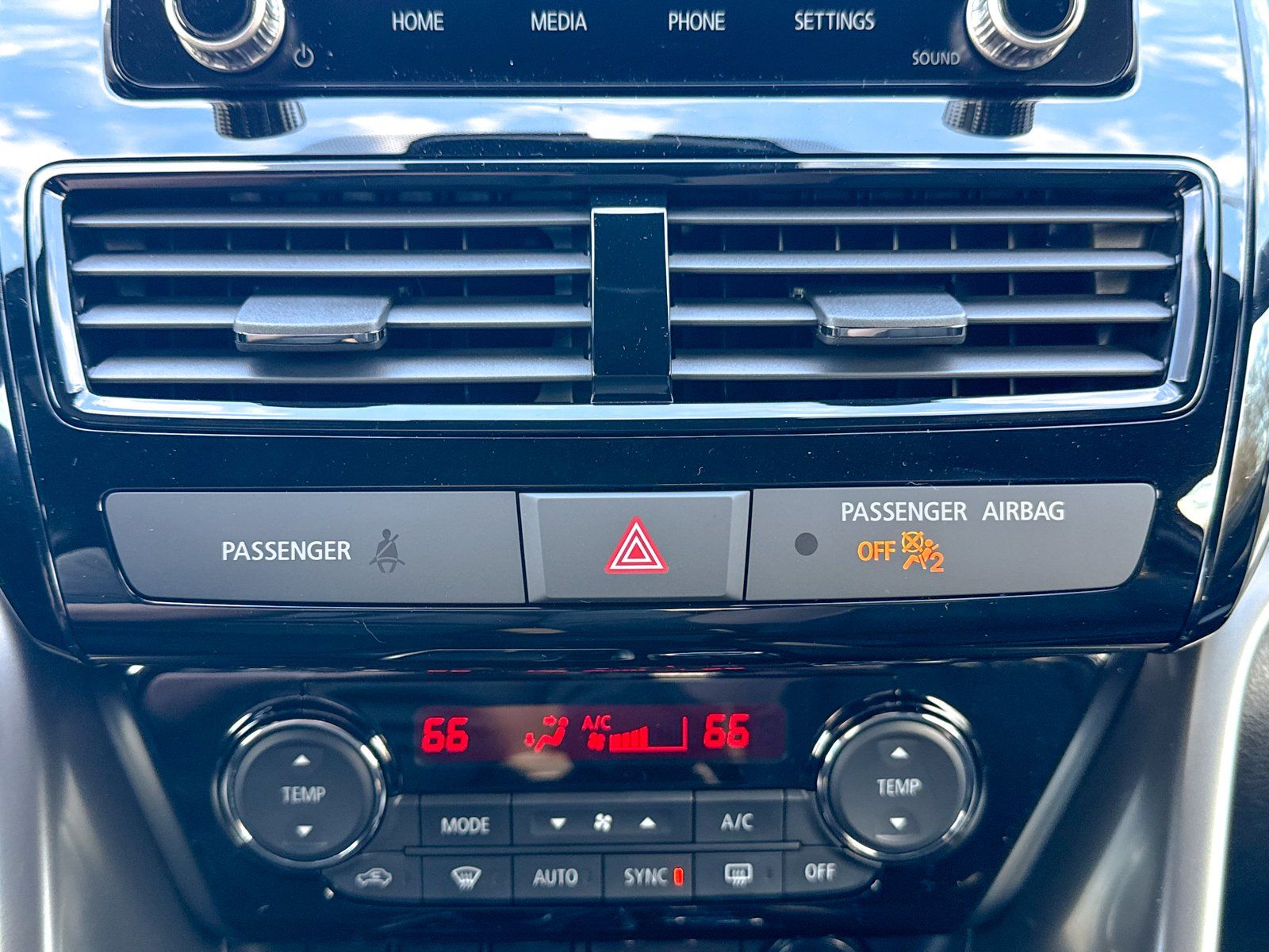 2026 Mitsubishi Eclipse Cross Black Edition - Photo 31