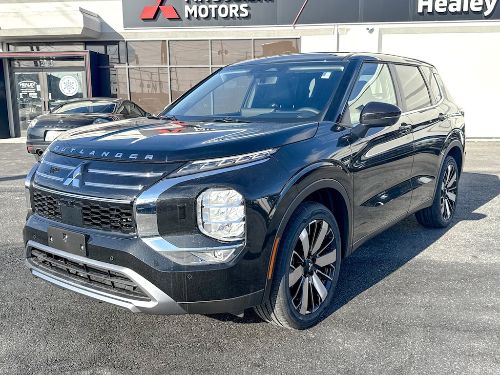 New 2026 Mitsubishi Outlander SE SUV