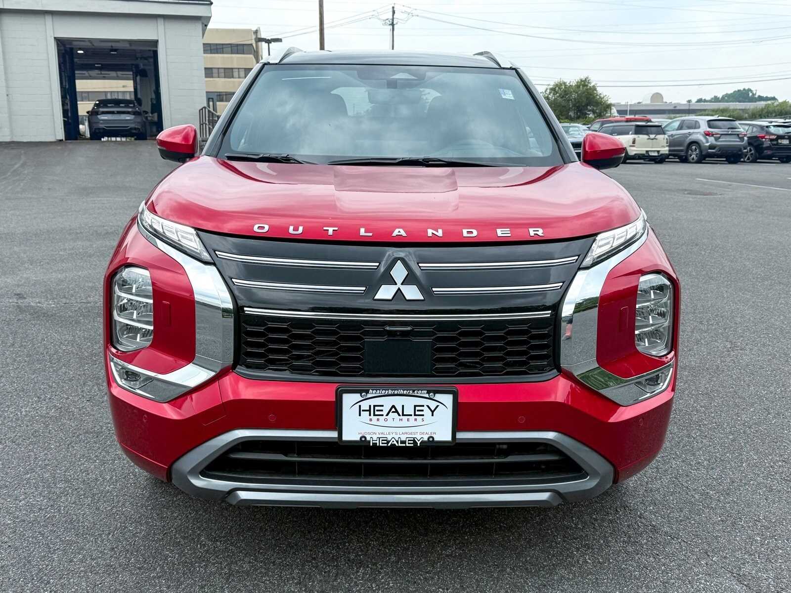 2025 Mitsubishi Outlander SEL GT photo 3
