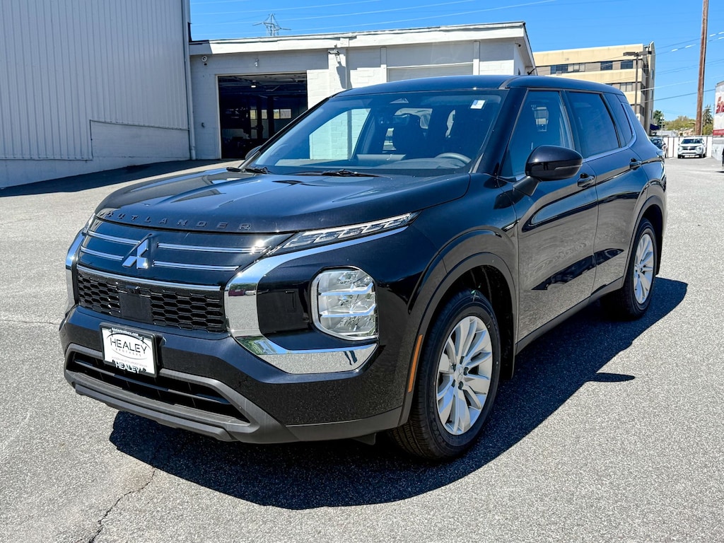 New 2026 Mitsubishi Outlander ES SUV