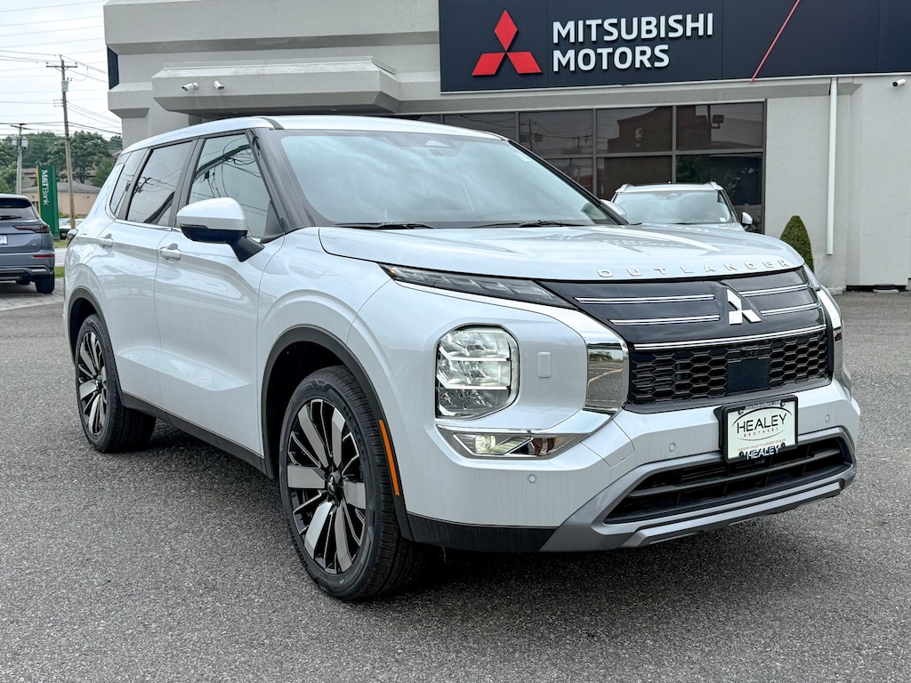 New 2026 Mitsubishi Outlander SE SUV