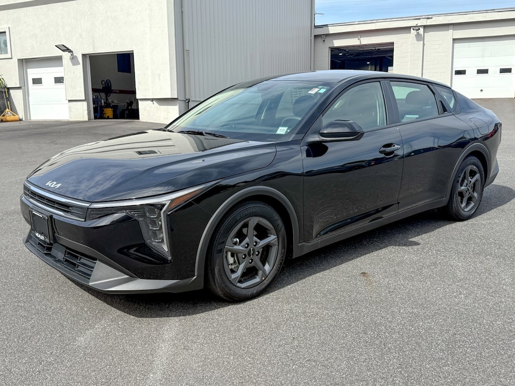 Used 2025 Kia K4 LXS Sedan
