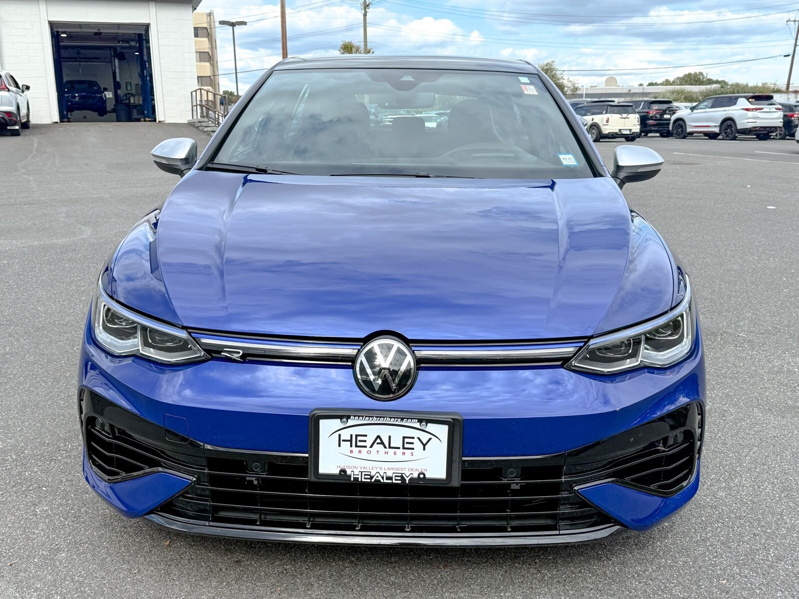 2024 Volkswagen Golf R photo 2