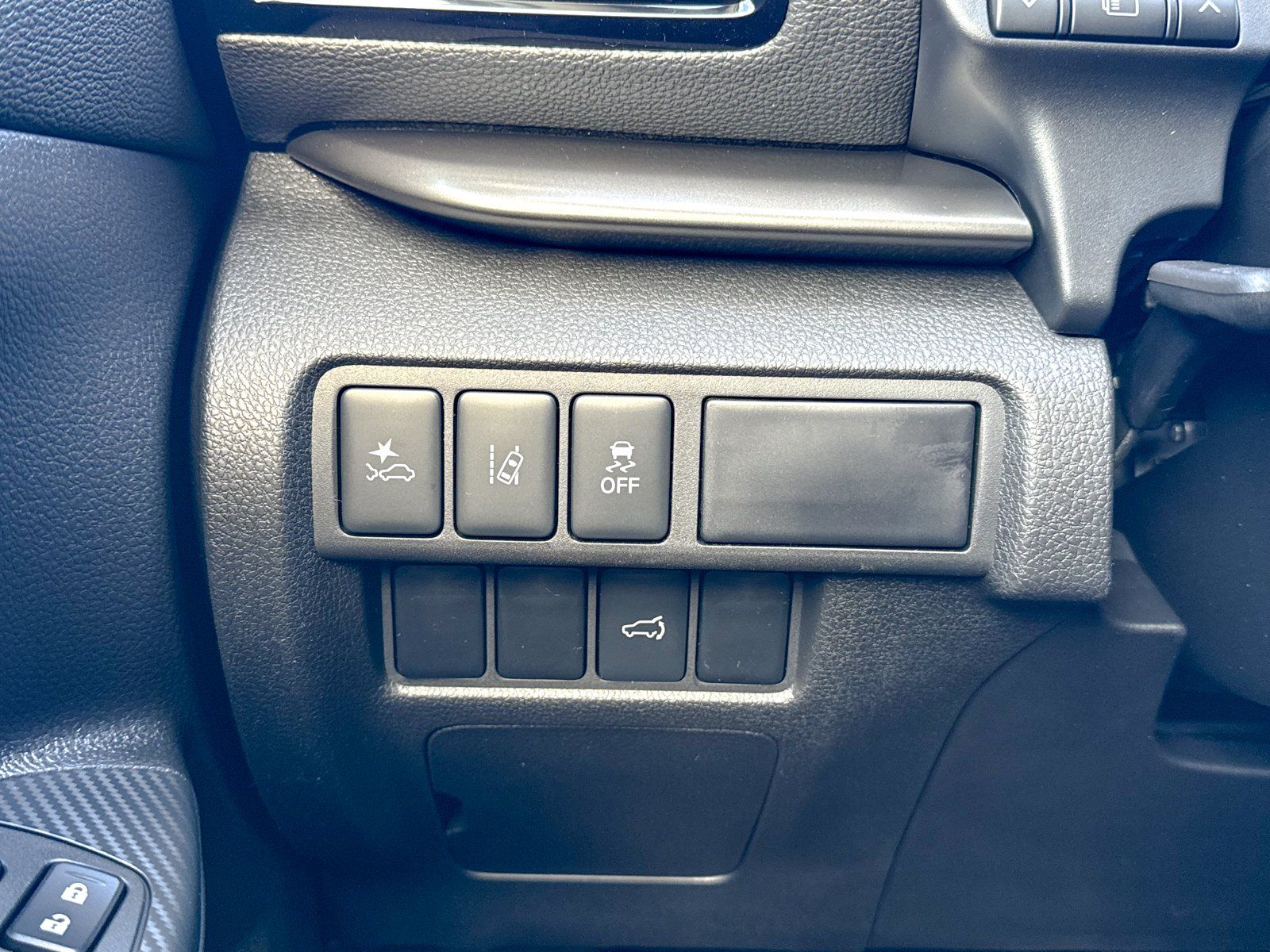 2026 Mitsubishi Eclipse Cross Black Edition - Photo 45