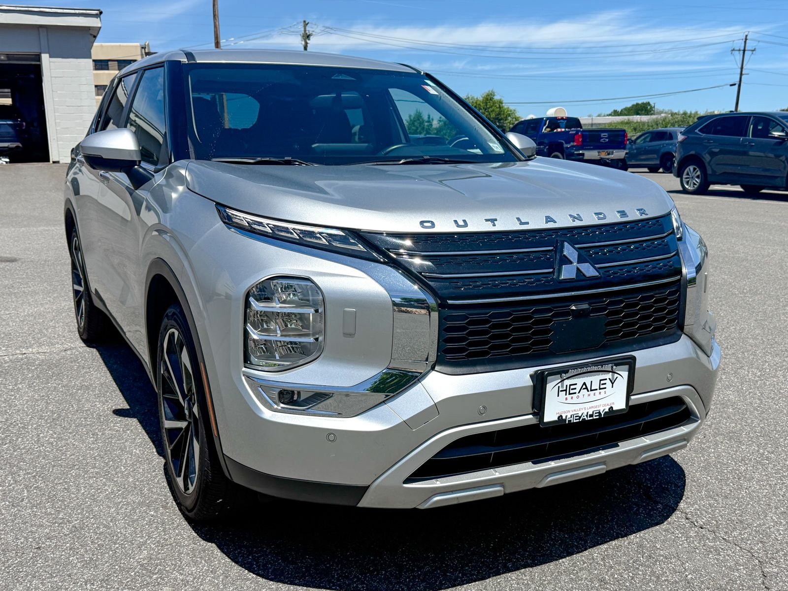 2024 Mitsubishi Outlander SE S-AWC's photo