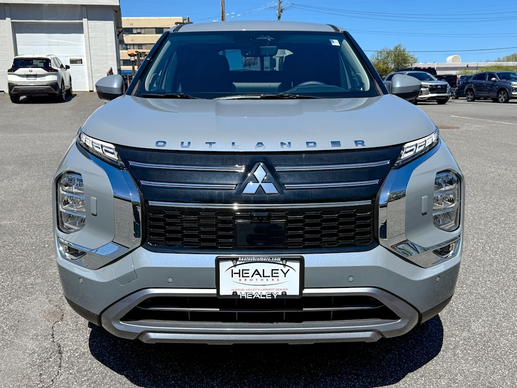 New 2026 Mitsubishi Outlander SE SUV