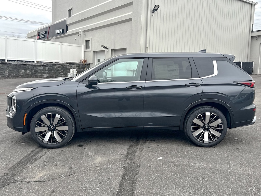 New 2026 Mitsubishi Outlander SUV