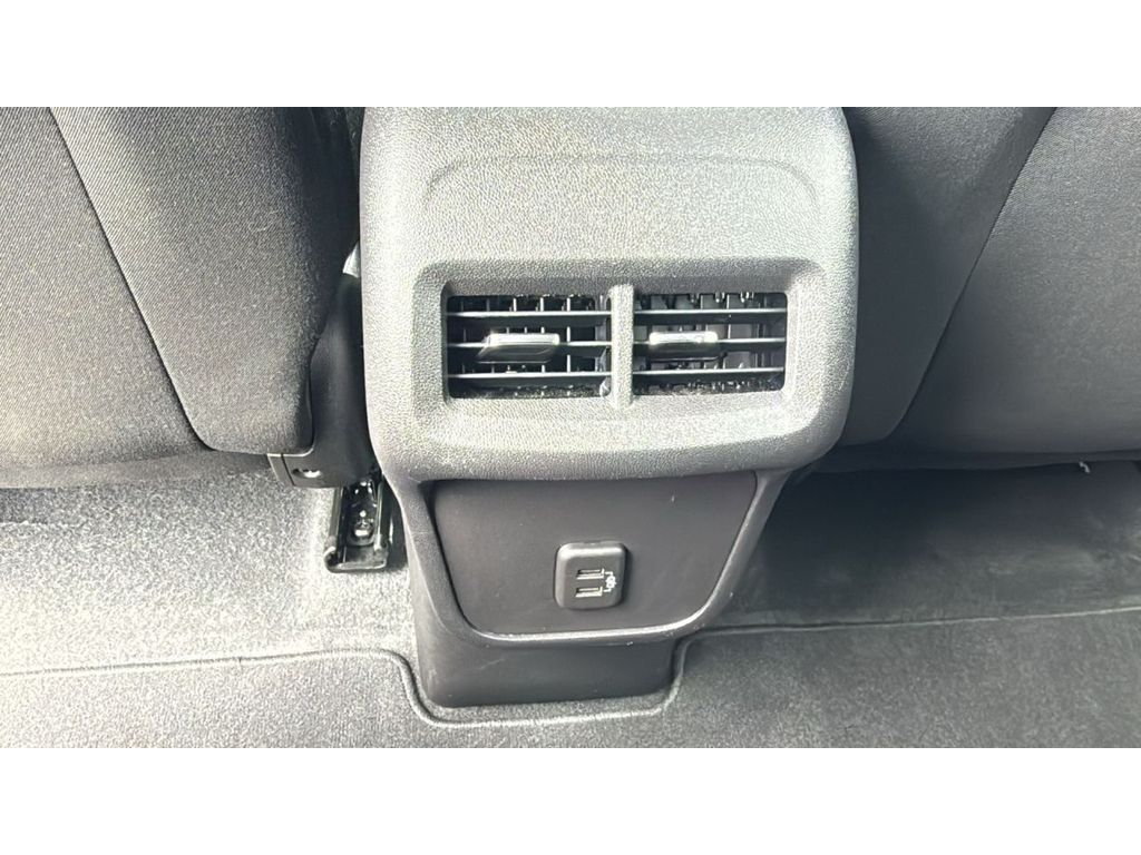2024 Chevrolet Equinox LT - Photo 34