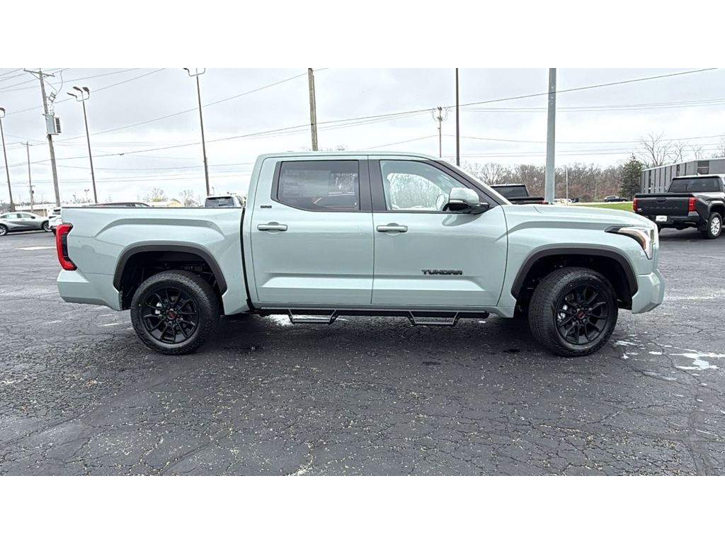 2026 Toyota Tundra SR5 - Photo 8