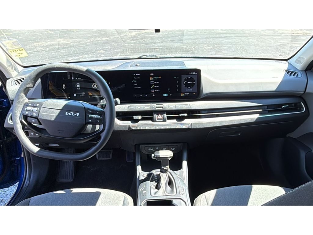 2025 Kia K4 LXS - Photo 27