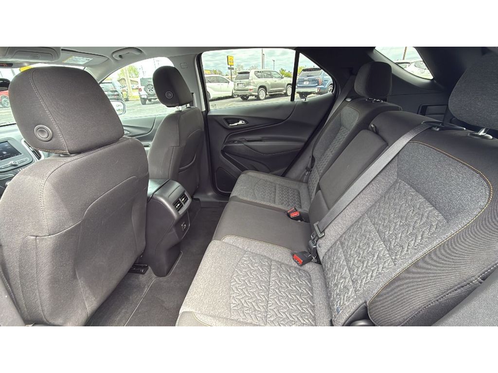 2024 Chevrolet Equinox LT - Photo 35