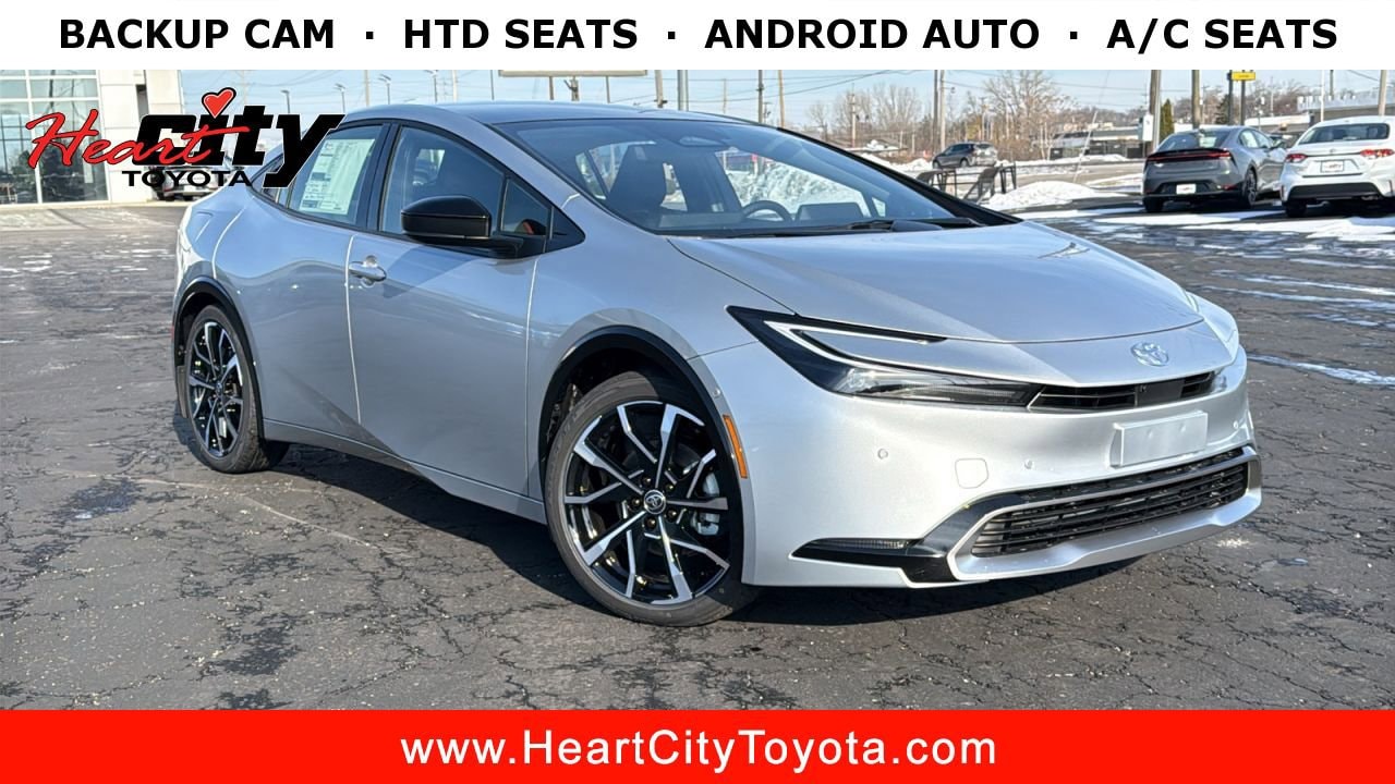 2026 Toyota Prius XSE Premium's photo