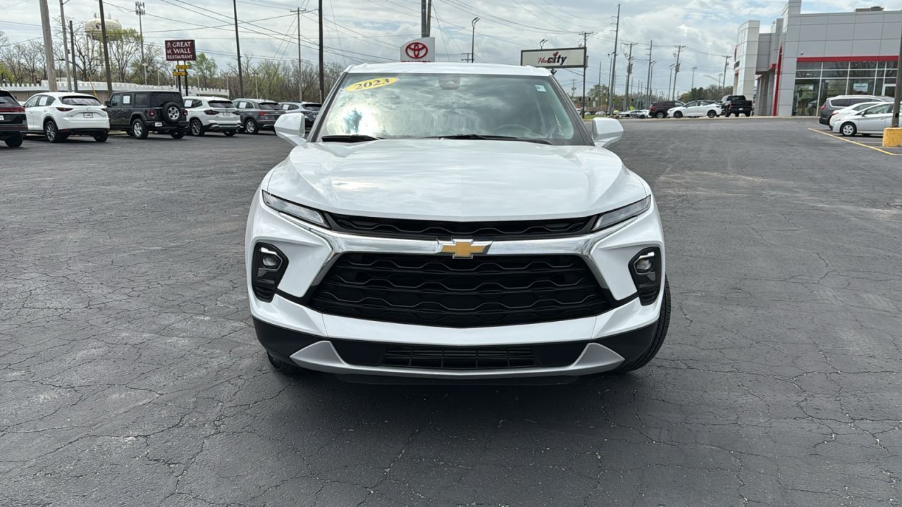 2023 Chevrolet Blazer 2LT photo 2
