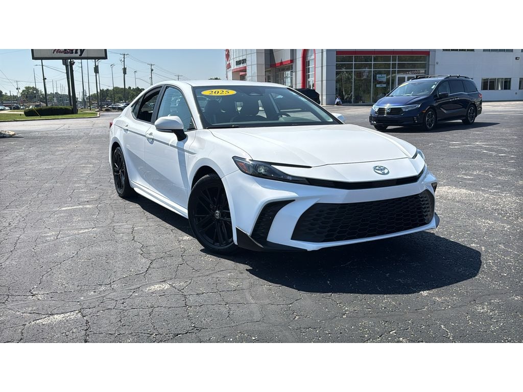 Certified 2025 Toyota Camry Hybrid SE Sedan