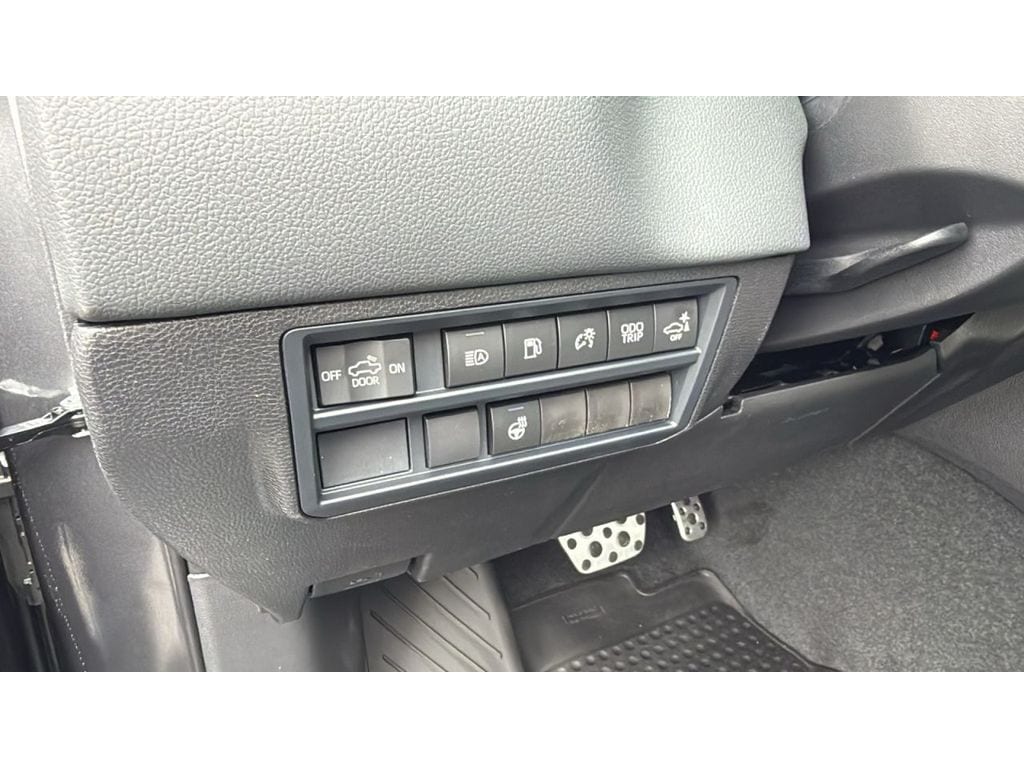 2026 Toyota Tundra Limited - Photo 11