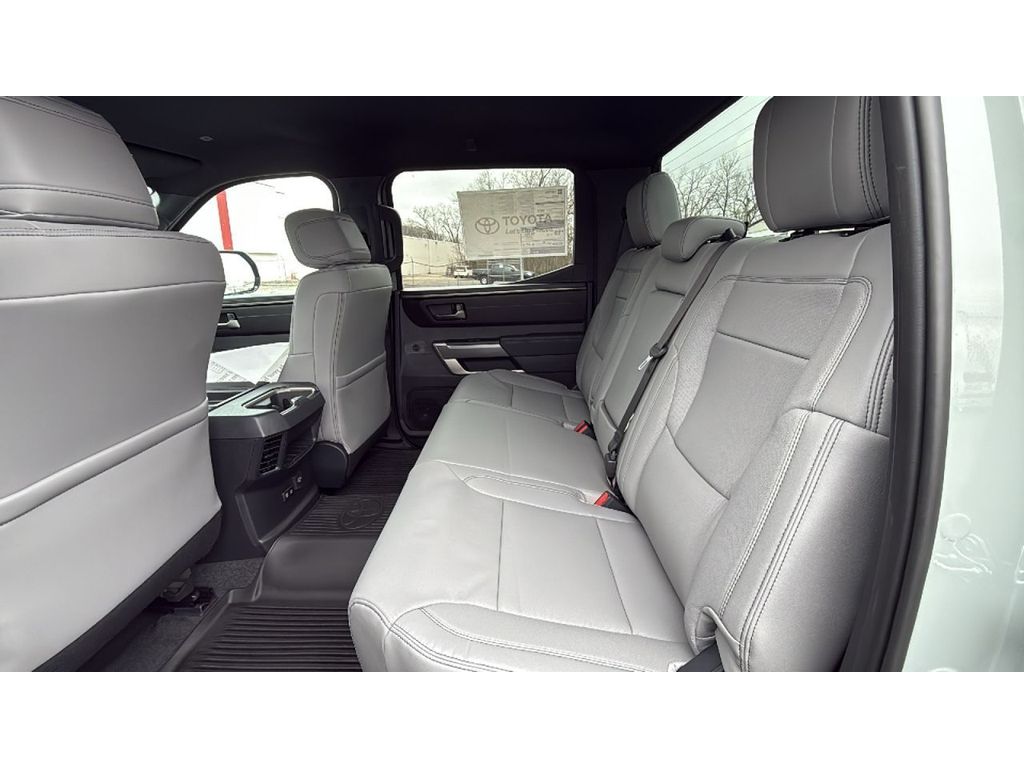 2026 Toyota Tundra SR5 - Photo 31